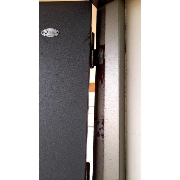 各式鉸鏈門鎖五金維修更新-真品商行