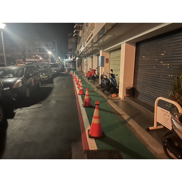 人行道－冷塑型彩色止滑道路塗料-新晟化工原料企業有限公司