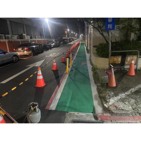 人行道－冷塑型彩色止滑道路塗料,新晟化工原料企業有限公司