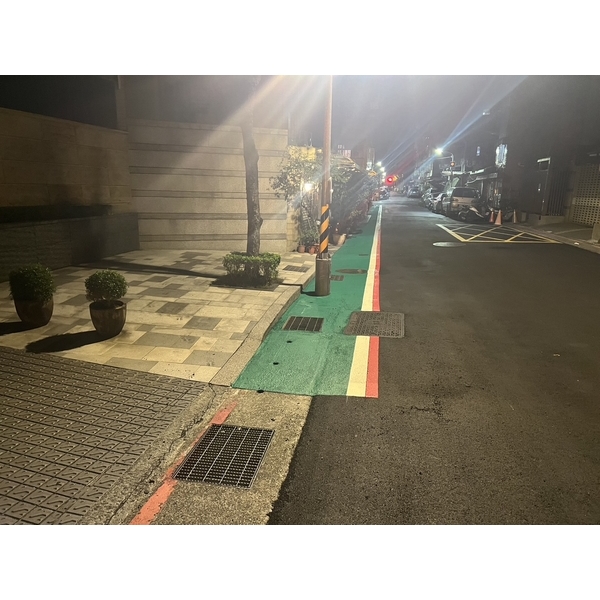 人行道－冷塑型彩色止滑道路塗料-新晟化工原料企業有限公司