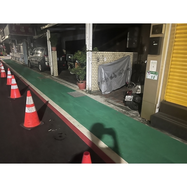 人行道－冷塑型彩色止滑道路塗料-新晟化工原料企業有限公司