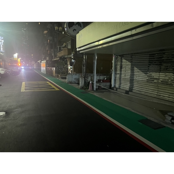 人行道－冷塑型彩色止滑道路塗料-新晟化工原料企業有限公司