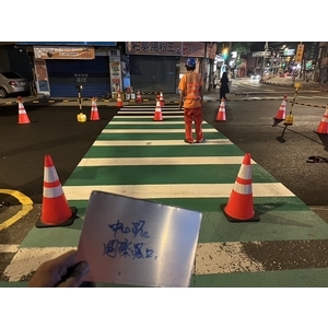 斑馬線－冷塑型彩色止滑道路塗料