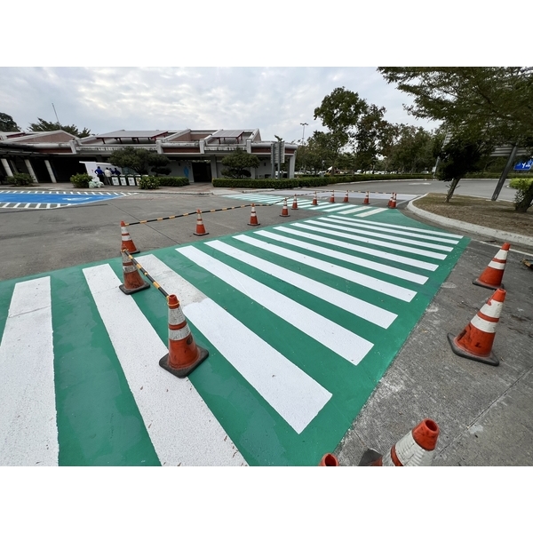 斑馬線塗料工程