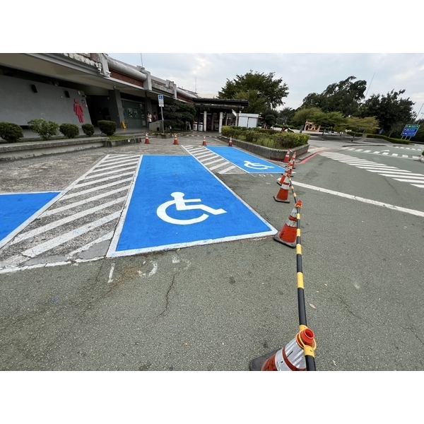 身心障礙者專用停車位塗料工程
