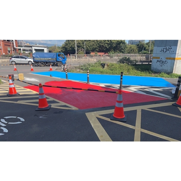 自行車道－冷塑型彩色止滑道路塗料-新晟化工原料企業有限公司