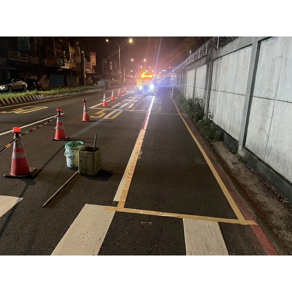 人行道－冷塑型彩色止滑道路塗料,新晟化工原料企業有限公司