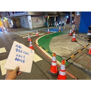 人行道－冷塑型彩色止滑道路塗料