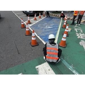 臺南市新化區塗裝工程實績｜新化休息站冷塑型彩色止滑道路停車格工程