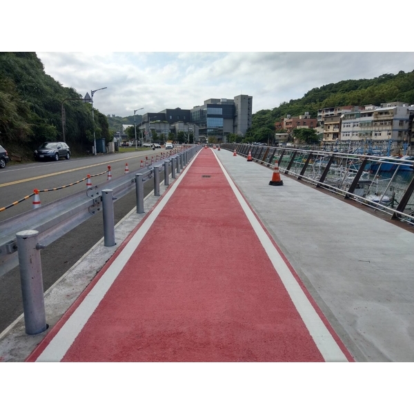 自行車道－冷塑型彩色止滑道路塗料-新晟化工原料企業有限公司