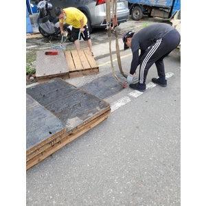 道路孔蓋彩色止滑塗料施工現場更換