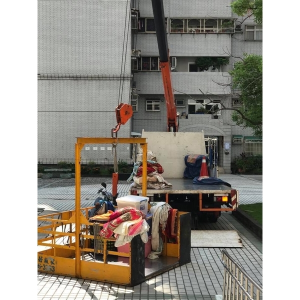 高樓層吊掛搬運 高樓層吊掛搬運,勝驛精緻搬家公司
