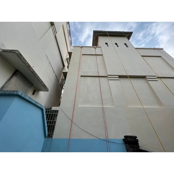 新竹防水工程實績｜新竹香山房屋外牆和採光罩防水工程-上承防水工程團隊