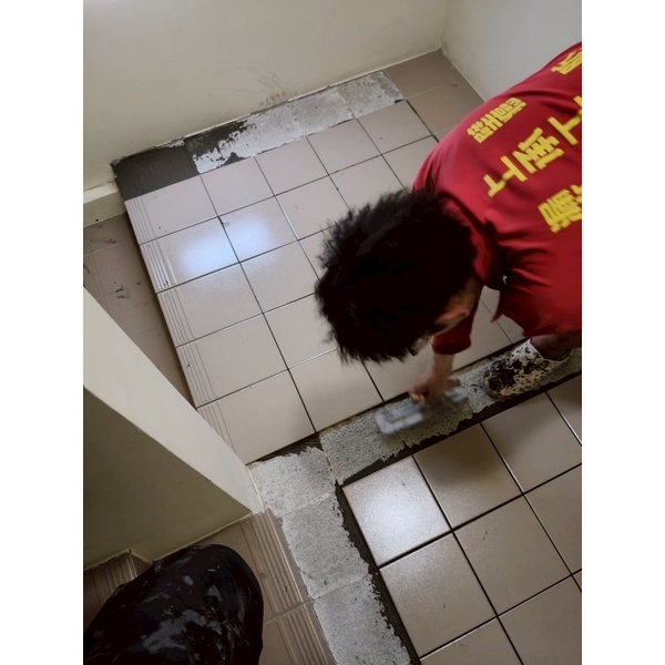 新竹模板工程實績｜新竹生態城室內貼磁磚工程