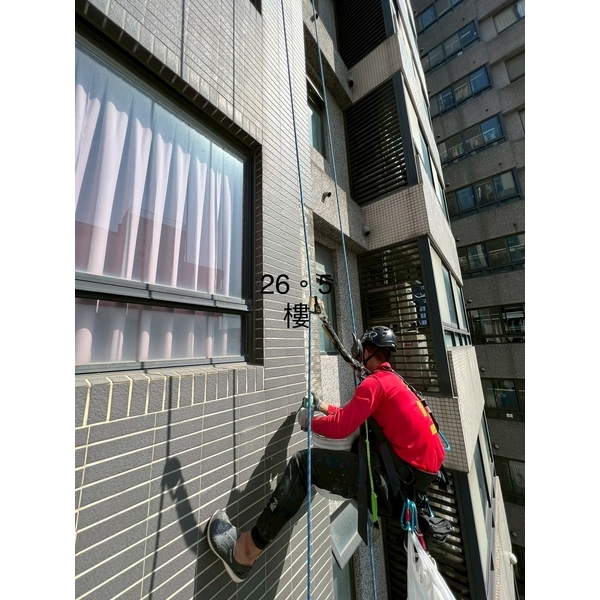 台中防水工程實績｜台中大樓磁磚打除施工工程