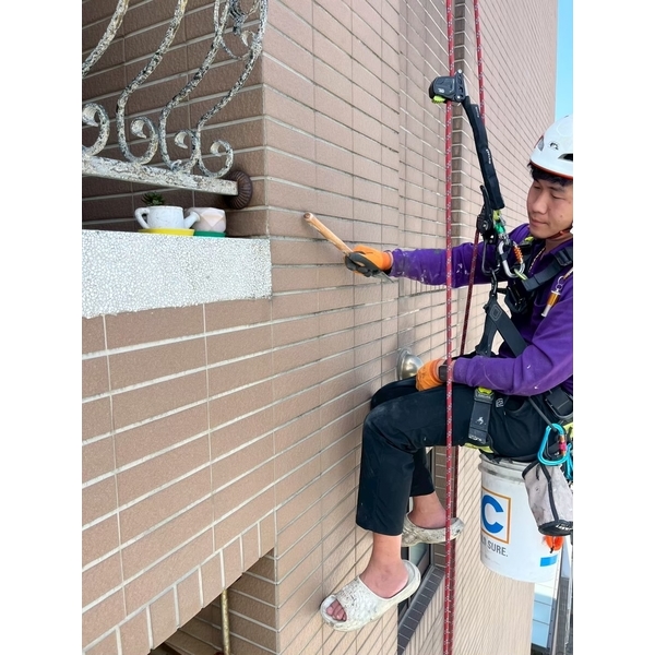 新竹防水工程實績｜新竹大樓外牆磁磚修補防水工程-上承防水工程團隊