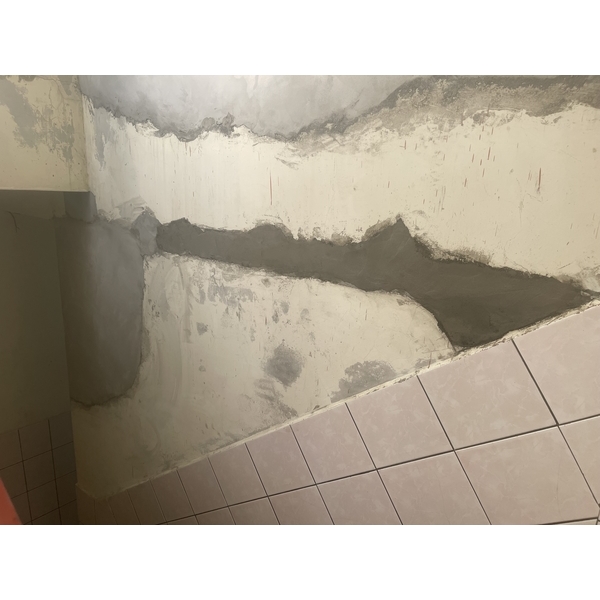 老屋翻修鋼筋外露-佑美工程行