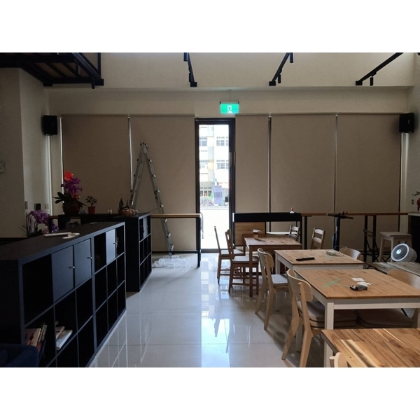 全遮光捲簾+省力彈簧