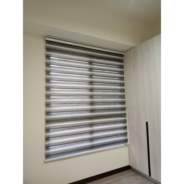 遮光捲簾 遮光捲簾-忠允窗簾企業社