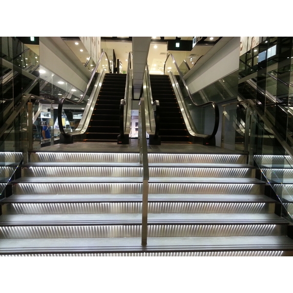 京華城自動扶梯安裝,富迪機電股份有限公司