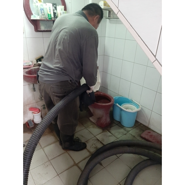 通馬桶,一千包通企業行