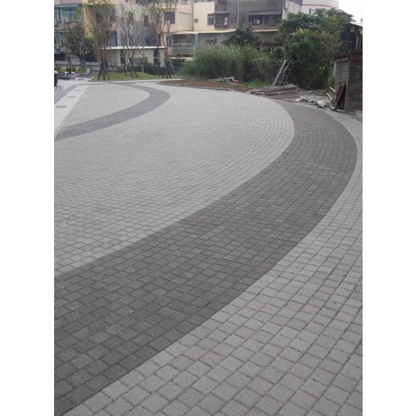 地面鋪設-平板磚(透水磚)