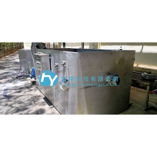 泡麵加工廠-油脂菜渣分離設備-富揚科技有限公司