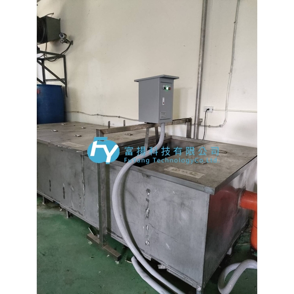國小餐廳廚房廢水油汙處理設備-刮油機 國小餐廳廚房廢水油汙處理設備-刮油機-富揚科技有限公司