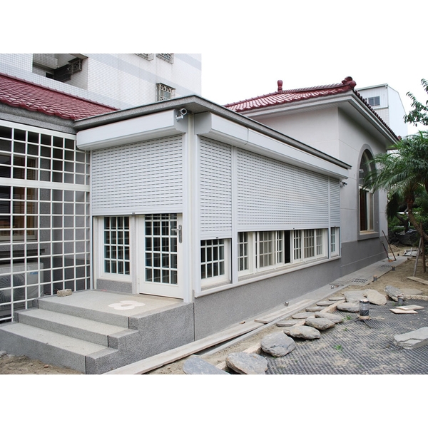 豪瑋捲窗-新皇傢尖端科技門窗