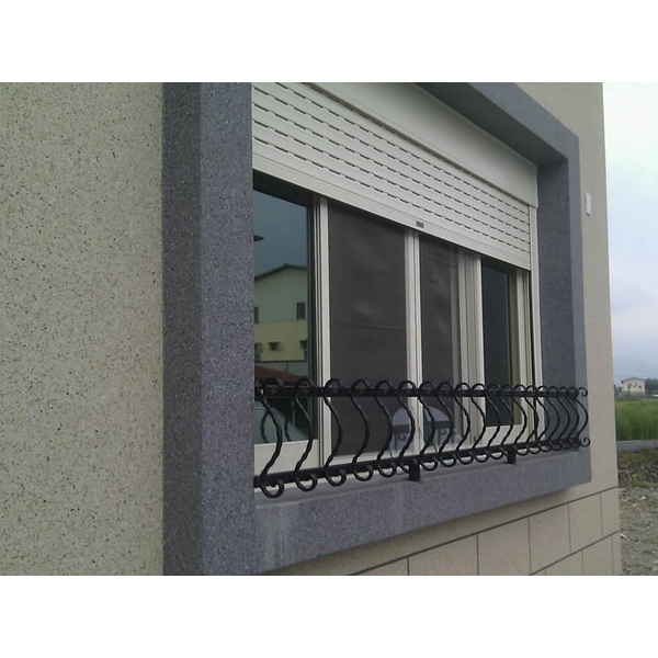 豪瑋捲窗-新皇傢尖端科技門窗