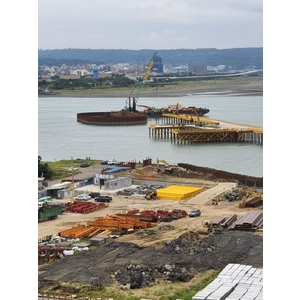 淡江大橋-鋼板樁圍堰、安全支撐、施工構台、施工便橋