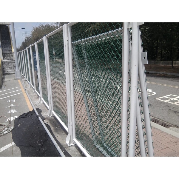 圍籬施作 圍籬施作,廟口工程行