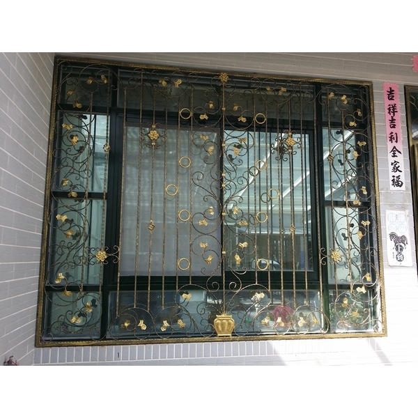 鍛造門窗