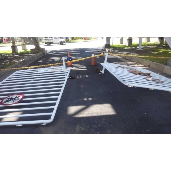 管制門 管制門-廟口工程行