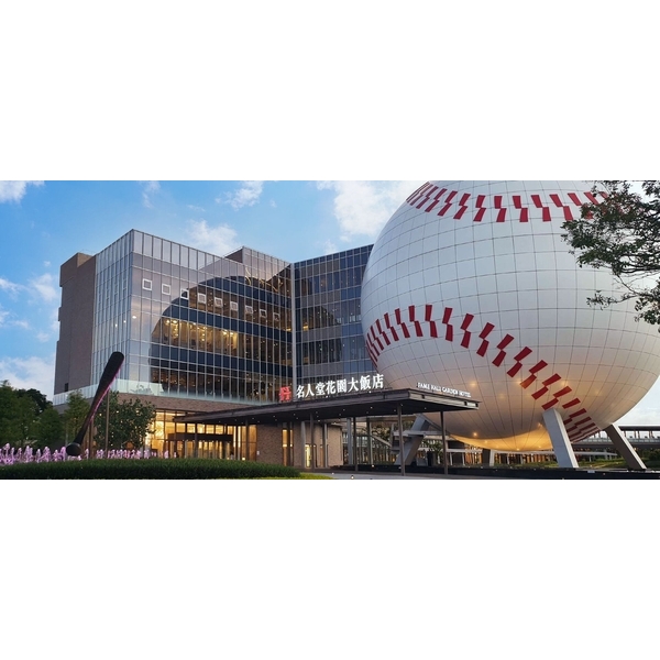 名人堂花園廣場,銓鋐鋁業有限公司