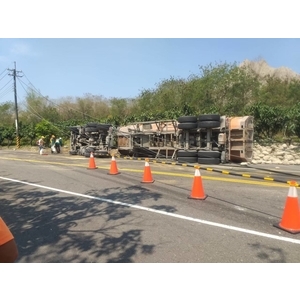 工程車車禍翻覆處理