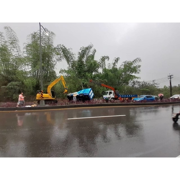 車禍現場吊車處理-三太子工程行