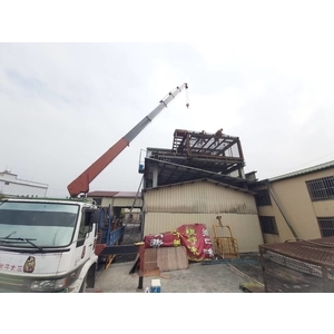 頂樓鐵皮屋吊掛