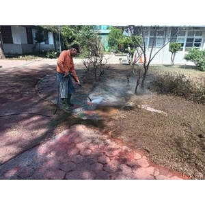 連鎖磚高壓沖洗