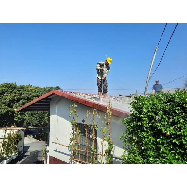 鐵皮浪板高壓清洗機除垢除鏽,全成油漆工程行