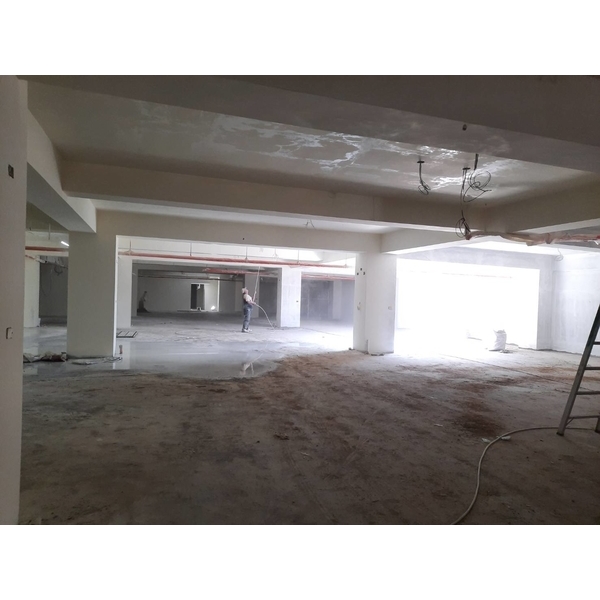 清水模、批土、噴漆－學校公共工程新建案