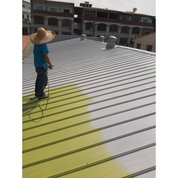 鐵皮浪板鋼構除銹噴漆