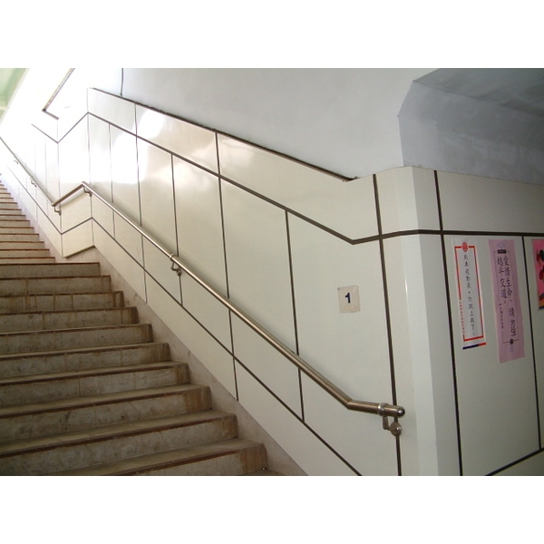 琺瑯鋼板牆板台東新站地下道