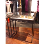 手錶眼鏡櫃；鐵件 , 棨專工業有限公司