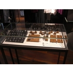 手錶眼鏡櫃；鐵件 , 棨專工業有限公司