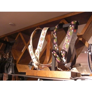 桌上型展示架；展示架,棨專工業有限公司