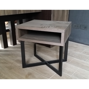 045K06 床頭櫃；鐵件；客製化桌腳,棨專工業有限公司