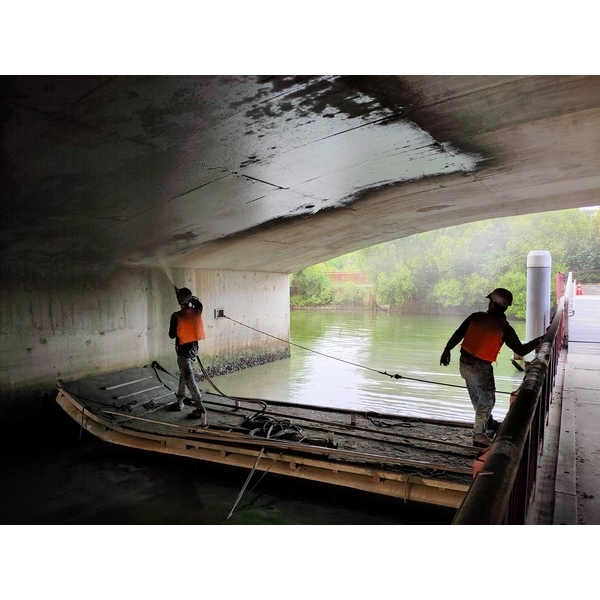 鵬灣跨海大橋CDPS噴塗修繕-佳淂榮實業有限公司