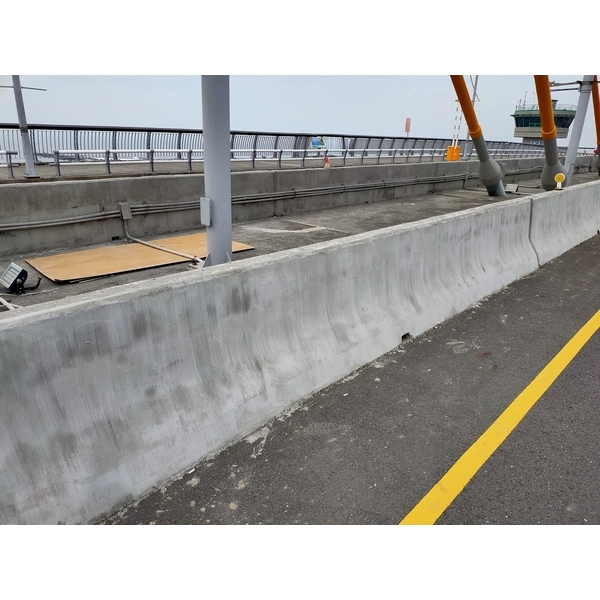 鵬灣跨海大橋CDPS噴塗修繕-佳淂榮實業有限公司