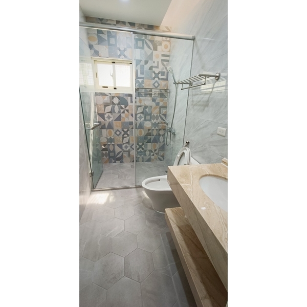 冠軍磁磚、西板牙磁磚－張先生住宅-豐隆建材行